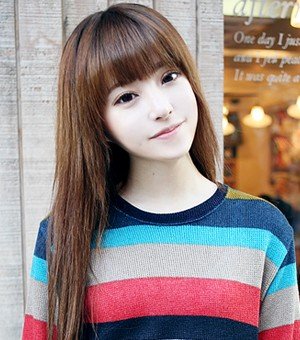 2011秋冬最流行发型 清纯直发演绎少女风 2011秋冬最流行发型 清纯直发演绎少女风