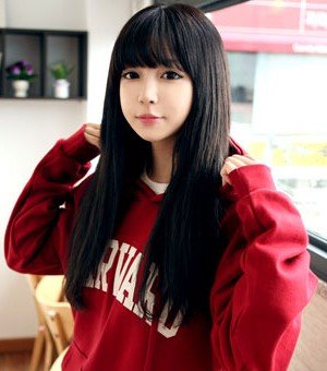 <em>今年最流行直发发型</em>,+清纯少女直发